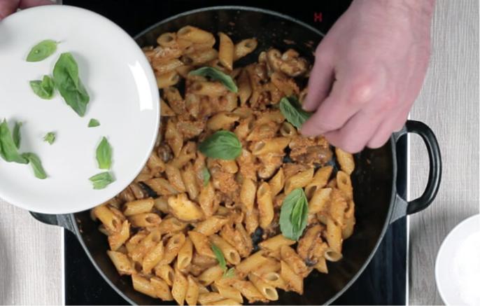 Receta de macarrones con shitake y tomate seco